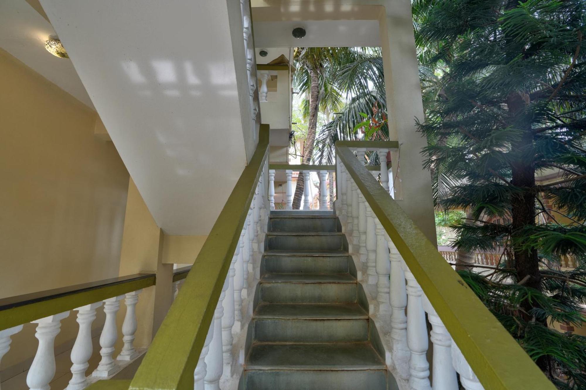 Hotel Leela Inn Candolim Marmagao Exterior photo