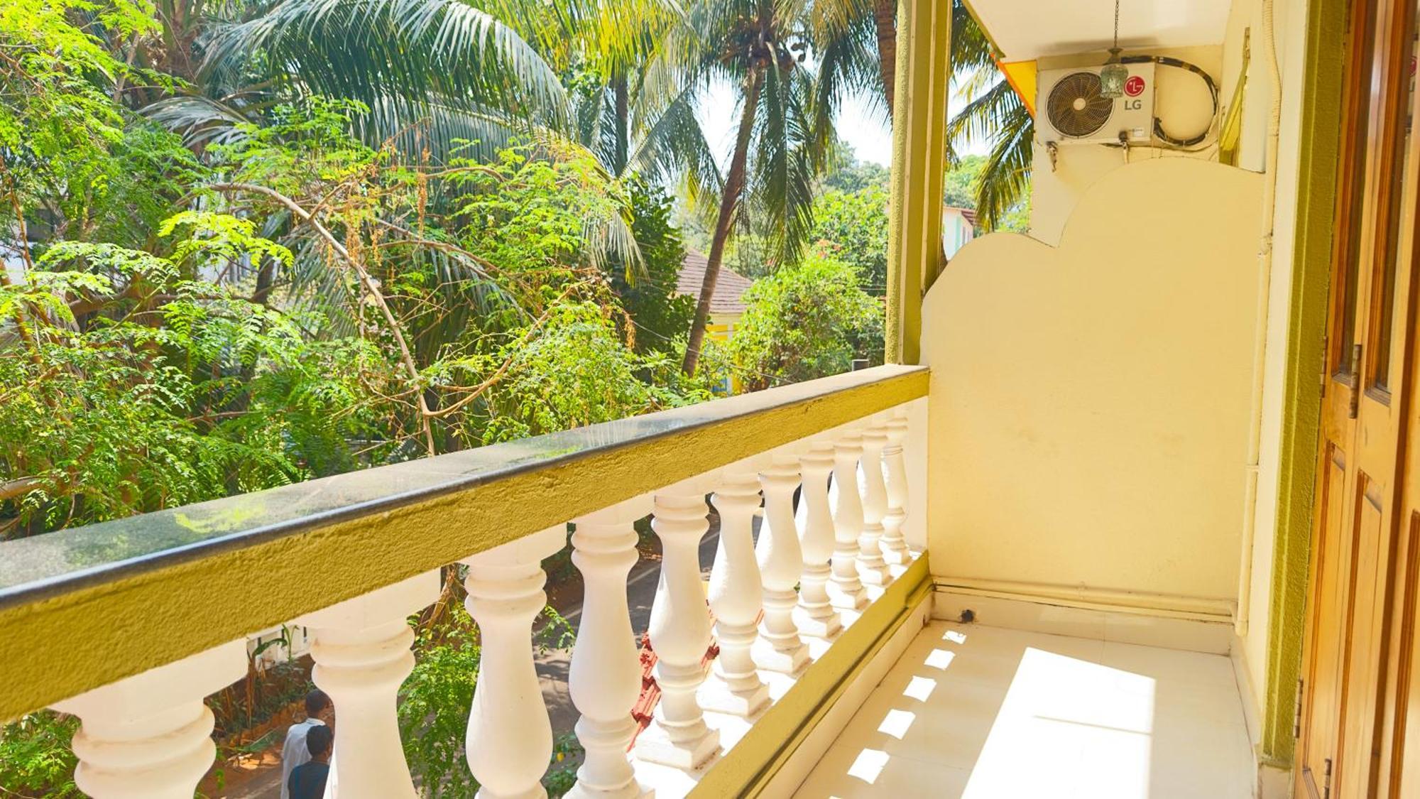 Hotel Leela Inn Candolim Marmagao Exterior photo