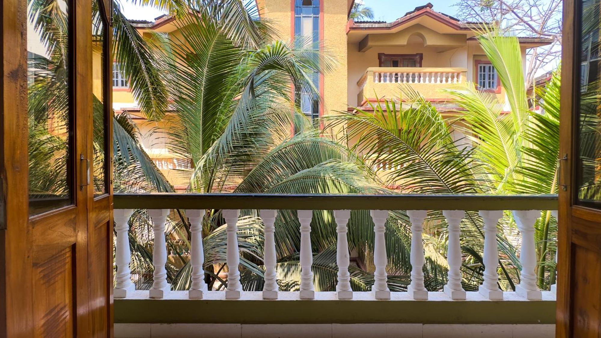 Hotel Leela Inn Candolim Marmagao Exterior photo