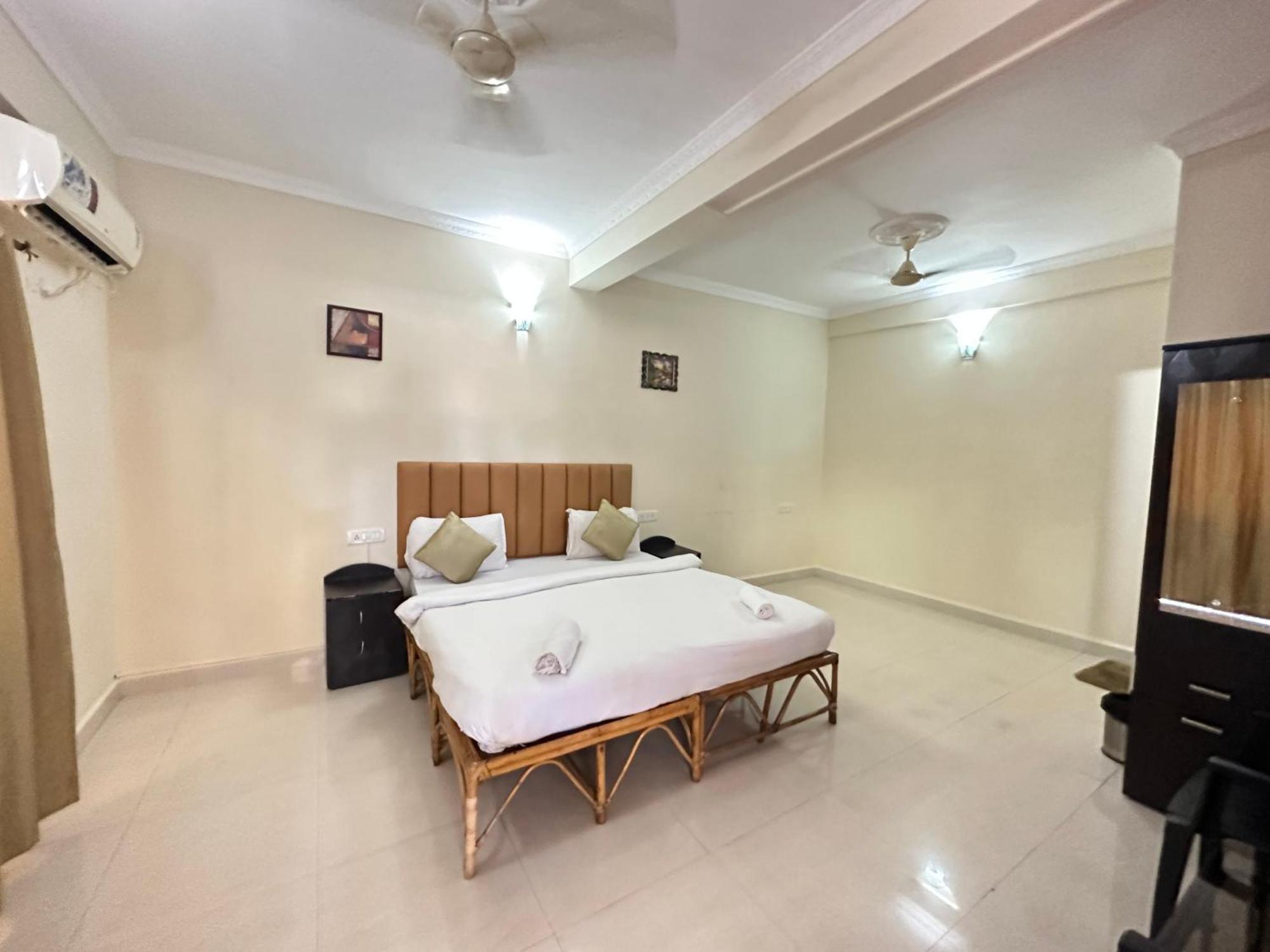 Hotel Leela Inn Candolim Marmagao Exterior photo