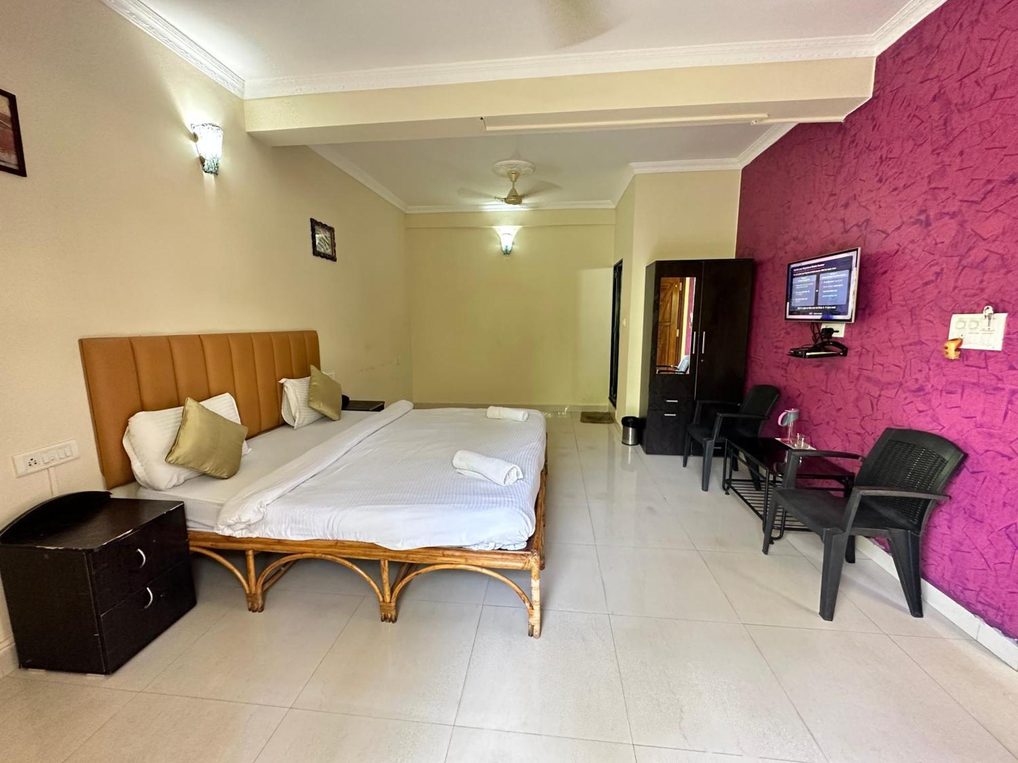 Hotel Leela Inn Candolim Marmagao Exterior photo
