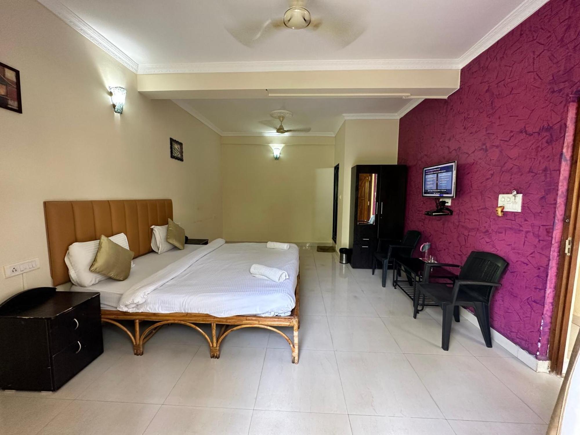 Hotel Leela Inn Candolim Marmagao Exterior photo